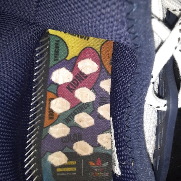 Adidas - Picture 5 of 6